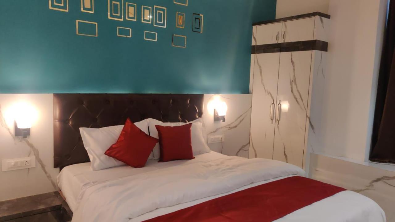 בהופאל Hotel Relax מראה חיצוני תמונה
