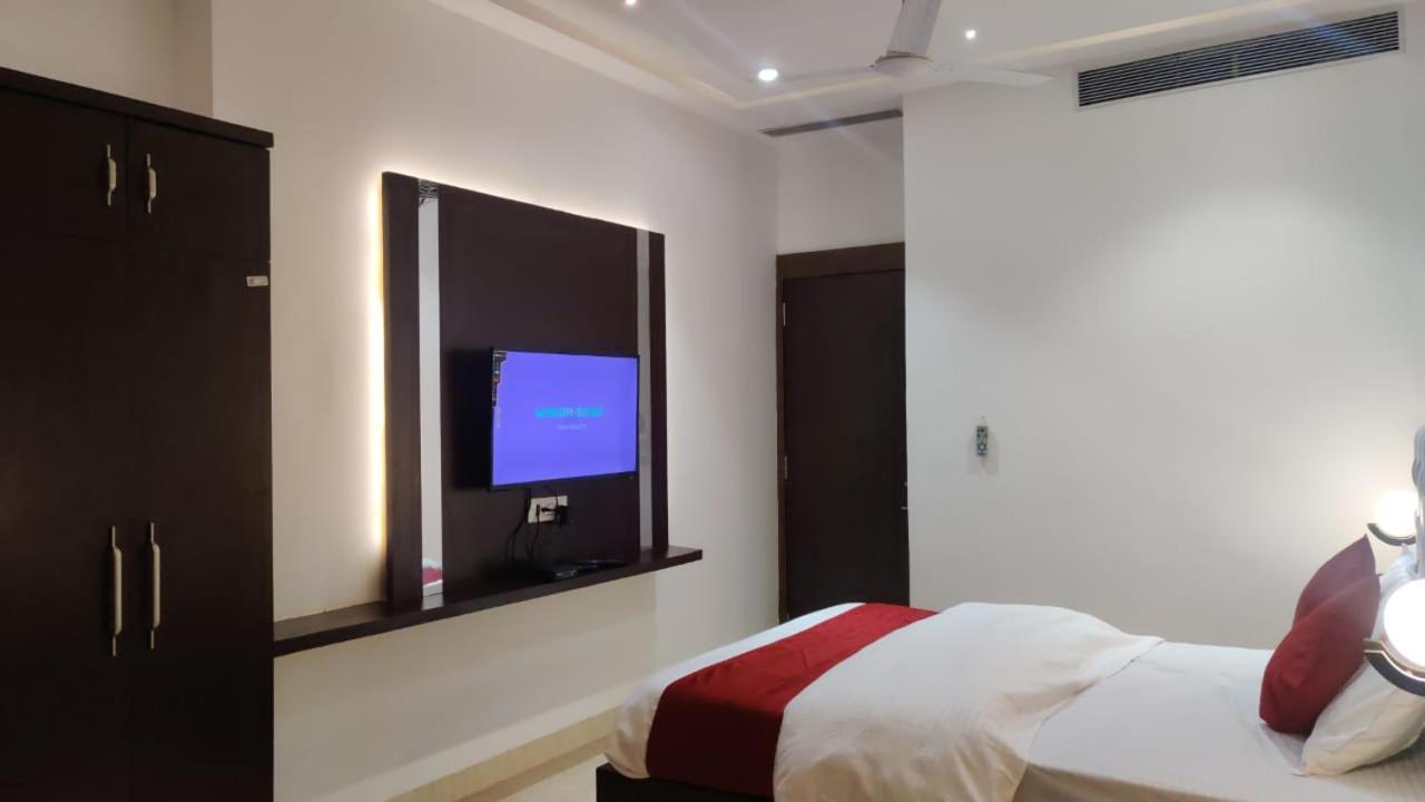 בהופאל Hotel Relax מראה חיצוני תמונה