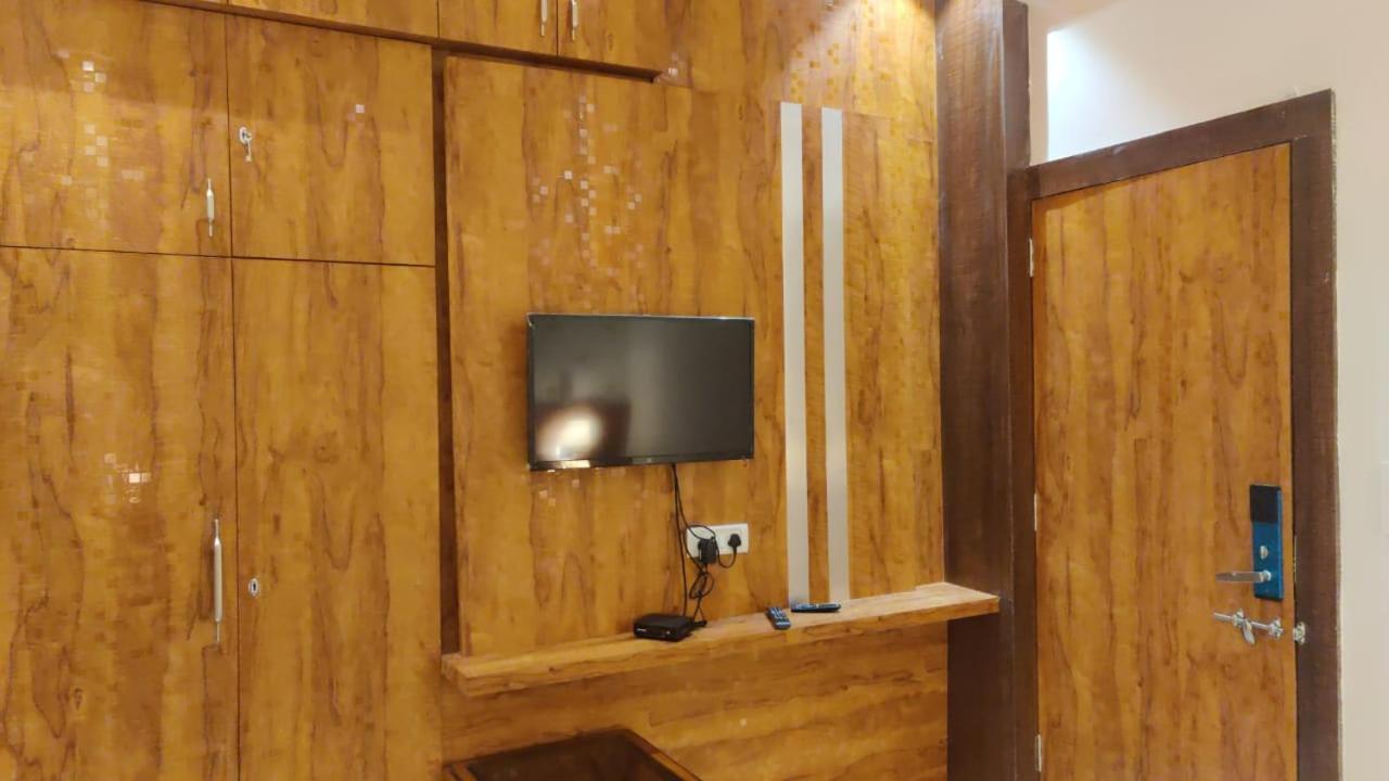 בהופאל Hotel Relax מראה חיצוני תמונה