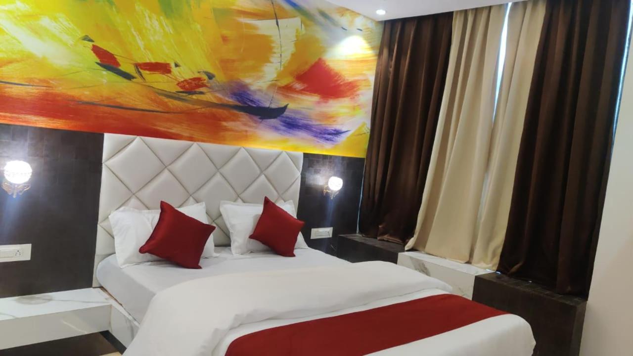 בהופאל Hotel Relax מראה חיצוני תמונה
